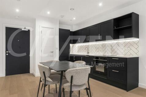 KITCHEN/RECEPTION