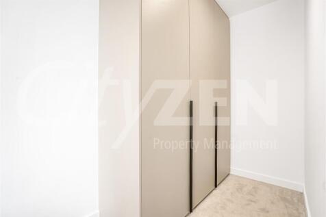 DRESSING AREA