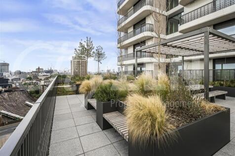 ROOF GARDEN