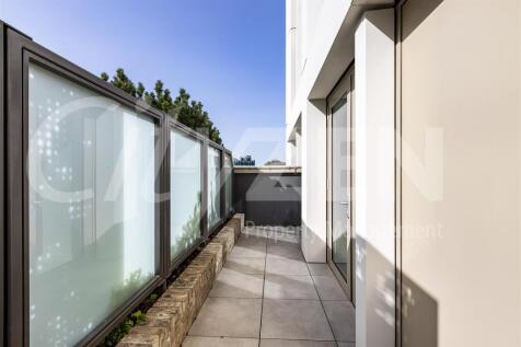 PRIVATE TERRACE