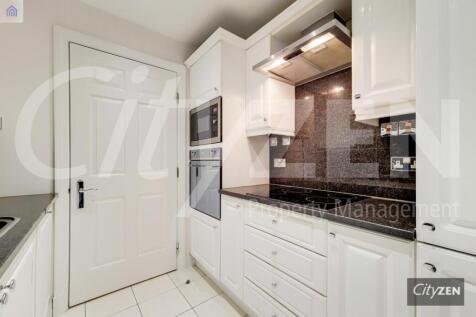 SEPARATE KITCHEN