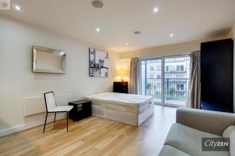 STUDIO ROOM