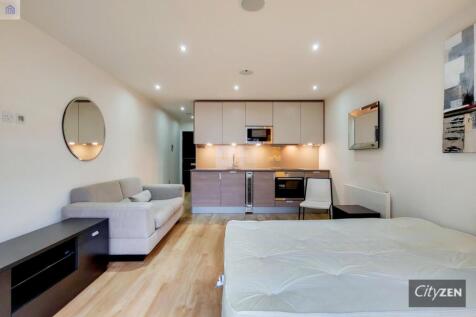 STUDIO ROOM