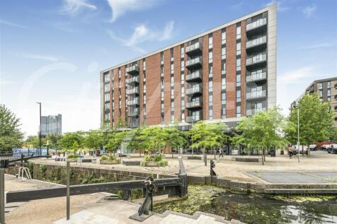 LOCKGATE SQUARE