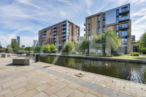 LOCKGATE SQUARE
