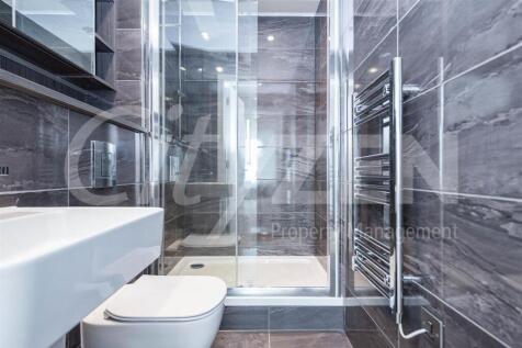 EN SUITE SHOWER ROOM