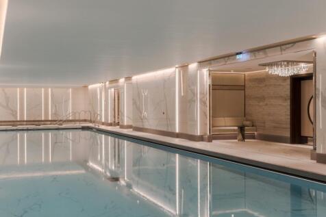 RESIDENTS POOL