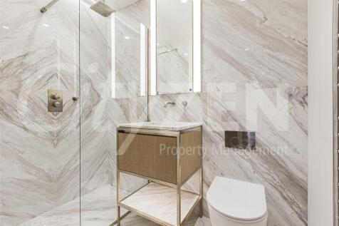 EN SUITE SHOWER ROOM