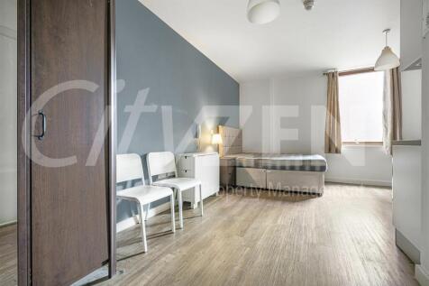 STUDIO ROOM