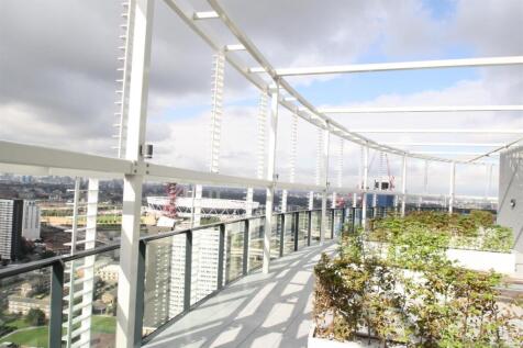 RESIDENTS ROOF GARDEN VIEW