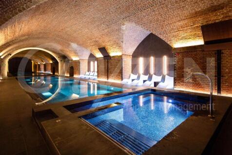 RESIDENTS POOL/SPA