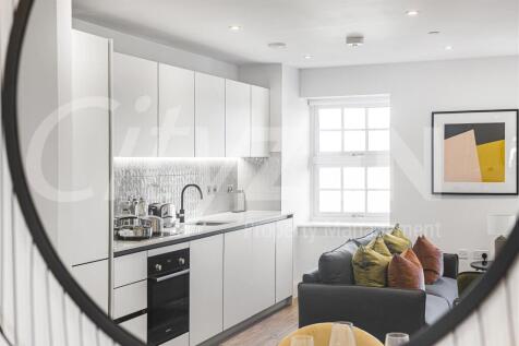 RECEPTION/KITCHEN