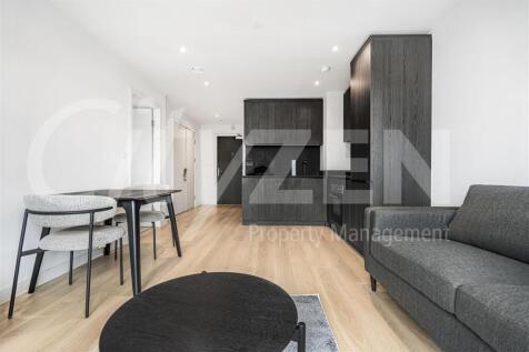 PHOTO OF OUR 2 BEDS