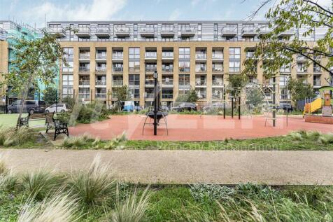 PACKINGTON SQUARE
