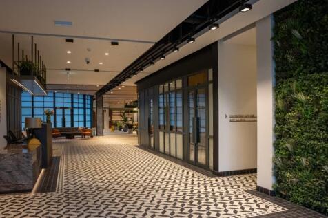 RESIDENTS LOBBY