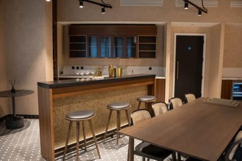 RESIDENTS LOUNGE