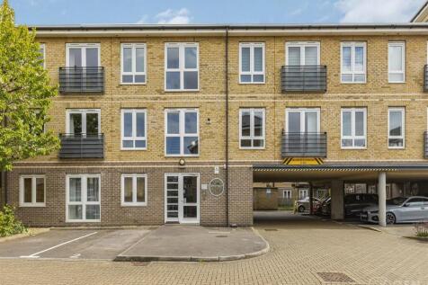 QUEENSGATE HOUSE