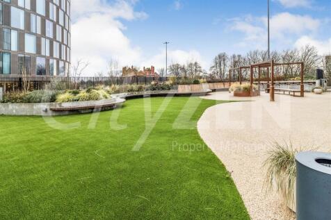 RESIDENTS GARDENS