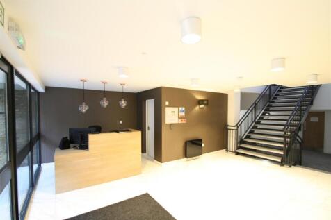 COMMUNAL ENTRANCE