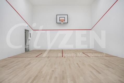 SPORTS COURT