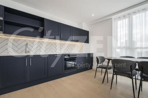 RECEPTION/KITCHEN (SIMILAR APARTMENT)