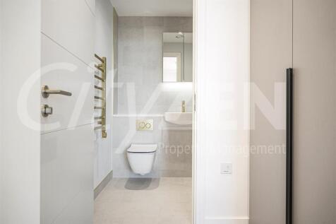 BATHROOM (SIMILAR APARTMENT)