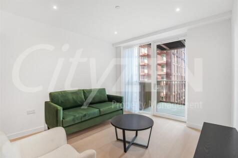 RECEPTION (PHOTO OF ACTUAL FLAT)