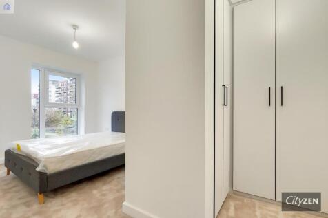 BEDROOM &amp; DRESSING AREA