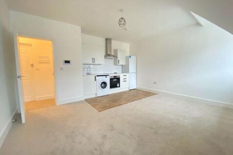 Living Room/Kitchen