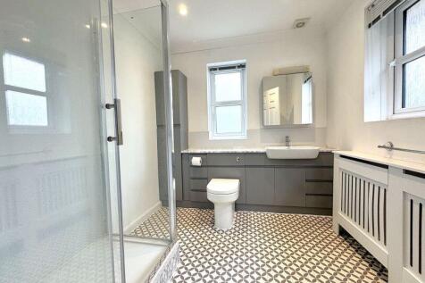 Master Ensuite