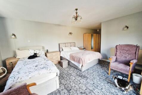 Downstairs Bedroom