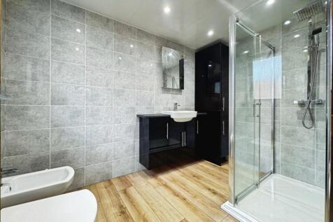 Groundfloor Bathroom