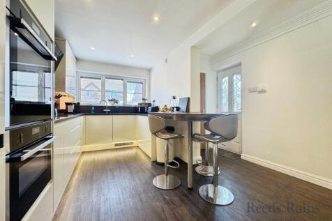 Kitchen/Breakfast Rm