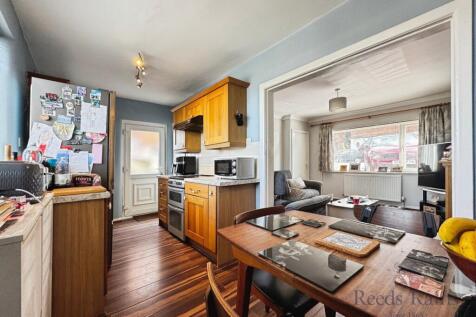 Kitchen Dining Area