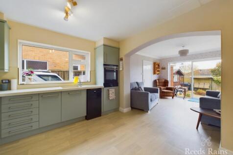 Kitchen-Living Room