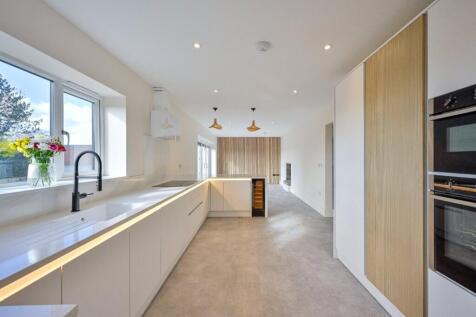 Kitchen Family Room