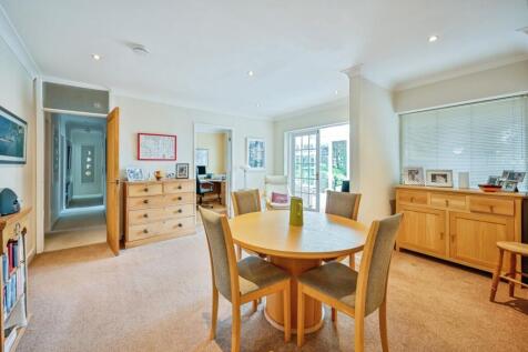 Breakfast Room