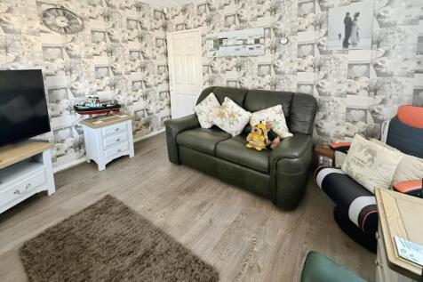 Bedroom/Sitting Room