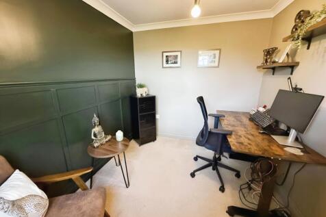Office/ Bedroom
