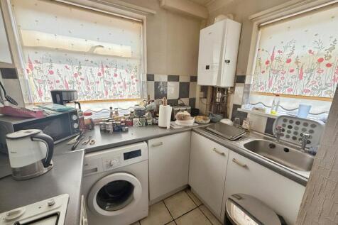 Kitchen (Gf)