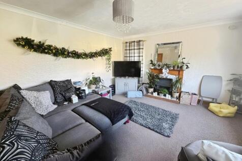Living Room (Tf)
