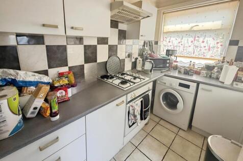 Kitchen (Gf)