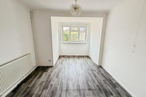 Dining Room/Bedroom