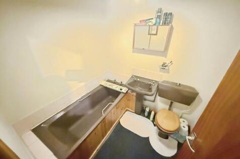 Flat A 8 Dyke Street