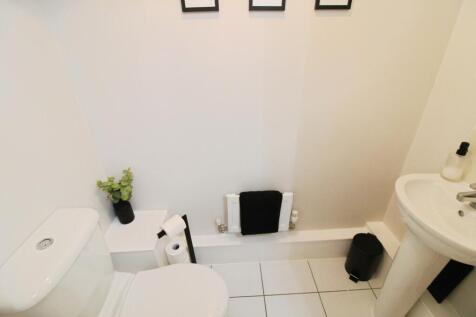 Cloakroom/WC