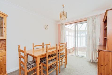 Dining Room/Bedroom