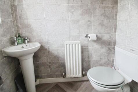 Cloakroom / WC