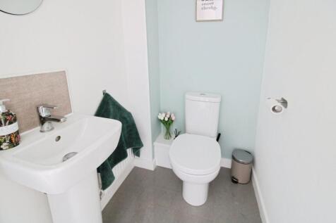 Cloakroom / WC