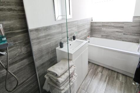 Bath/Shower Room