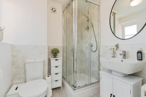 En Suite Shower Room
